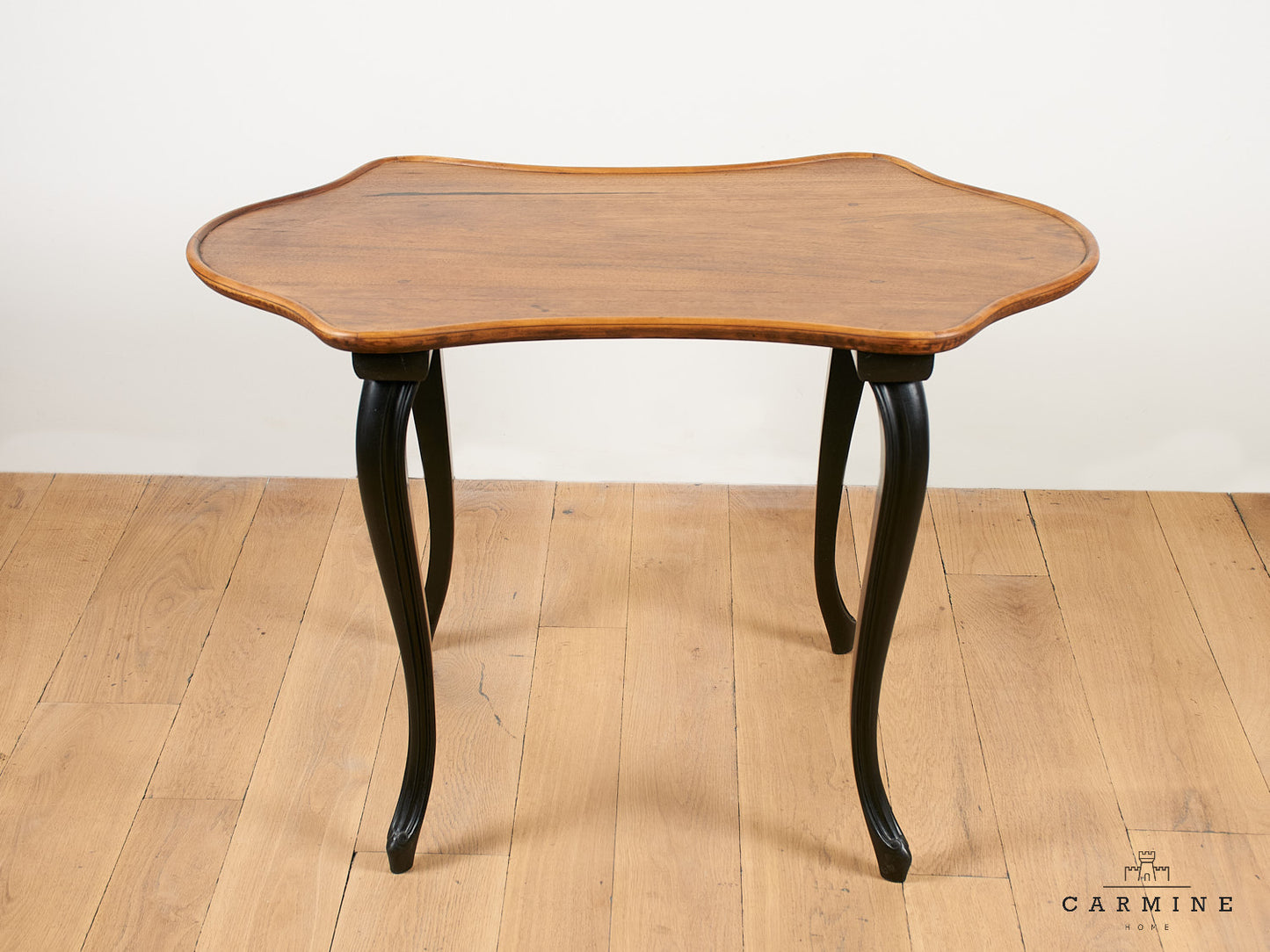 Table à manteaux