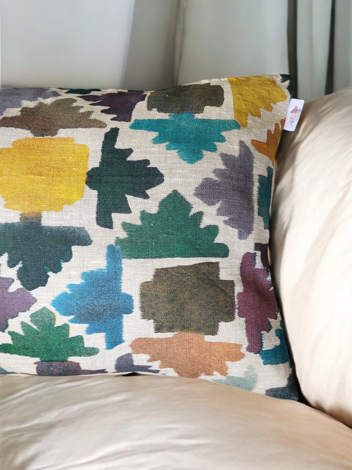 Minimal Vivid Linen cushion cover