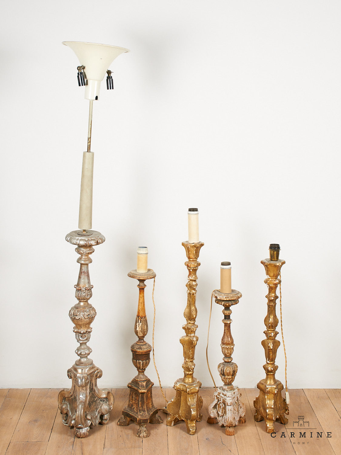 Lot de bougeoirs baroques