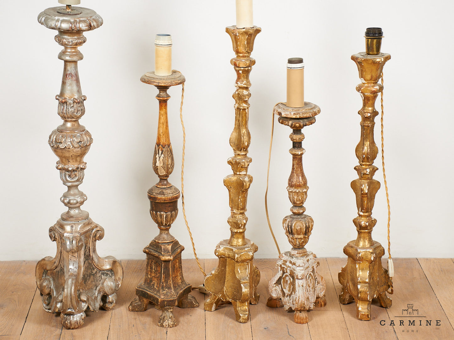 Lot de bougeoirs baroques