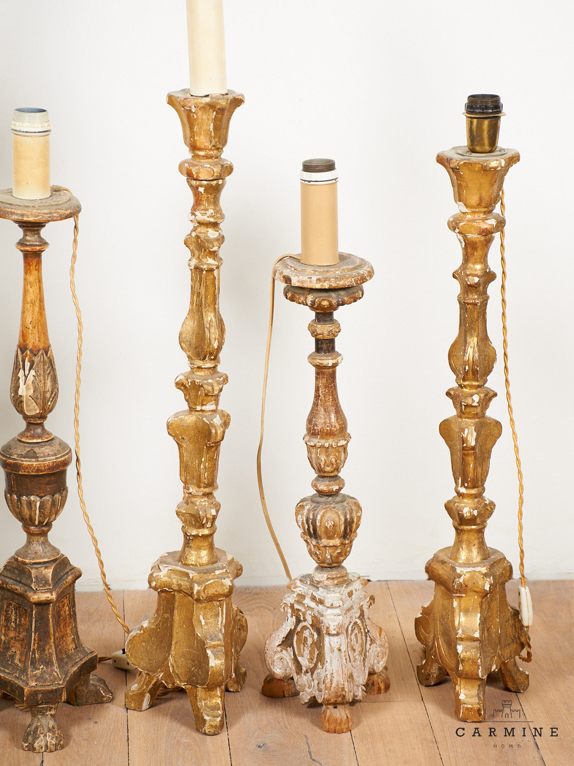 Lot de bougeoirs baroques