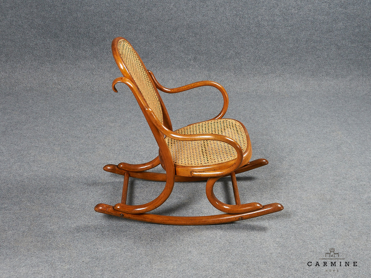 Fauteuil à bascule pour enfant Thonet vers 1910