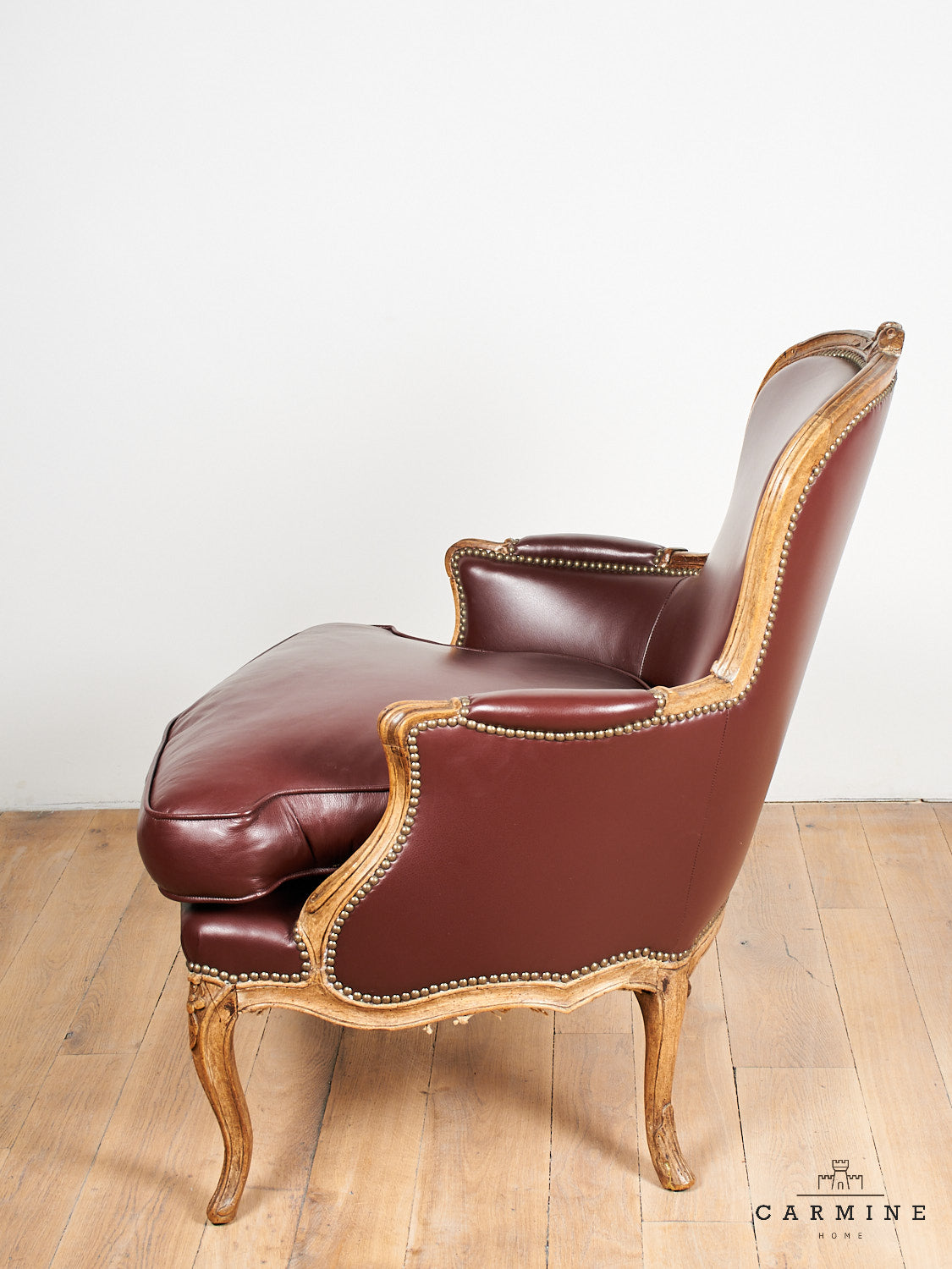 Fauteuil, France vers 1750, à la pure