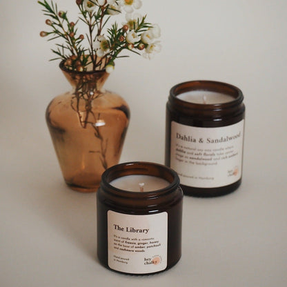 The Library 100 g. Kerze-1