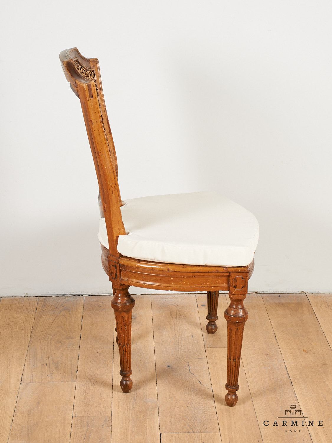 1 geflochtener Stuhl, 18. Jahrhundert mit Sitzkissen