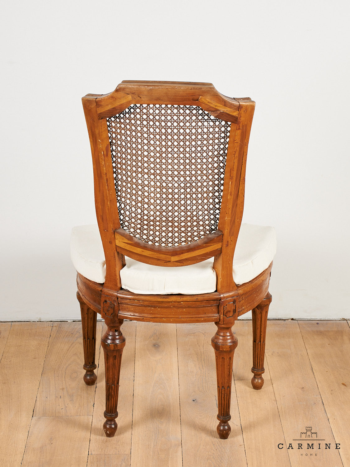 1 chaise tressée, 18ème siècle avec coussin d'assise