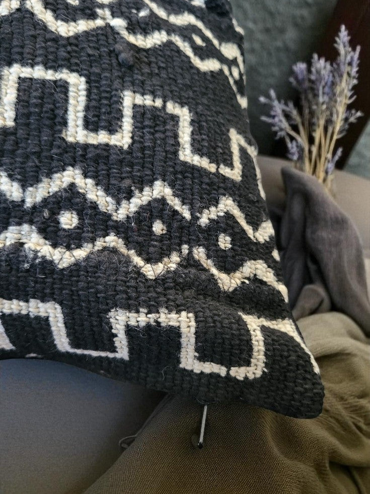 Sahara lines no.b09-3