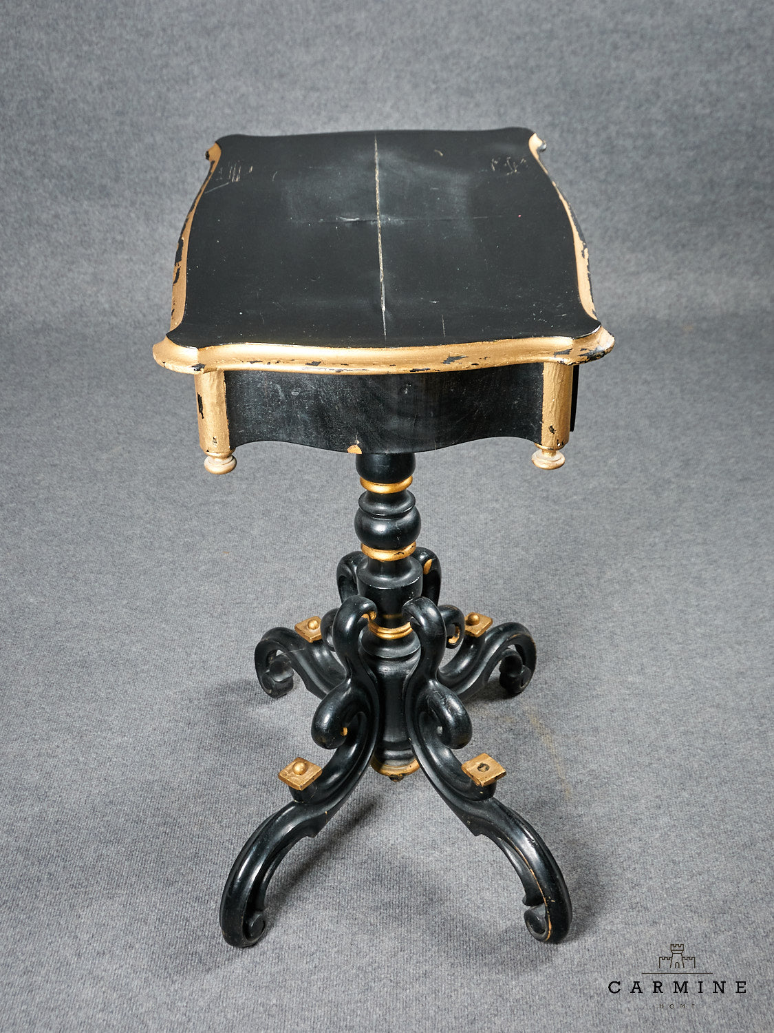 Table à couture, vers 1880
