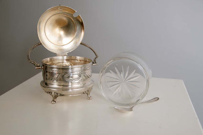 Jugendstil Sucrier mit Kristallglaseinsatz * - Wohl Italien um 1900, gepunzt 800er Silber